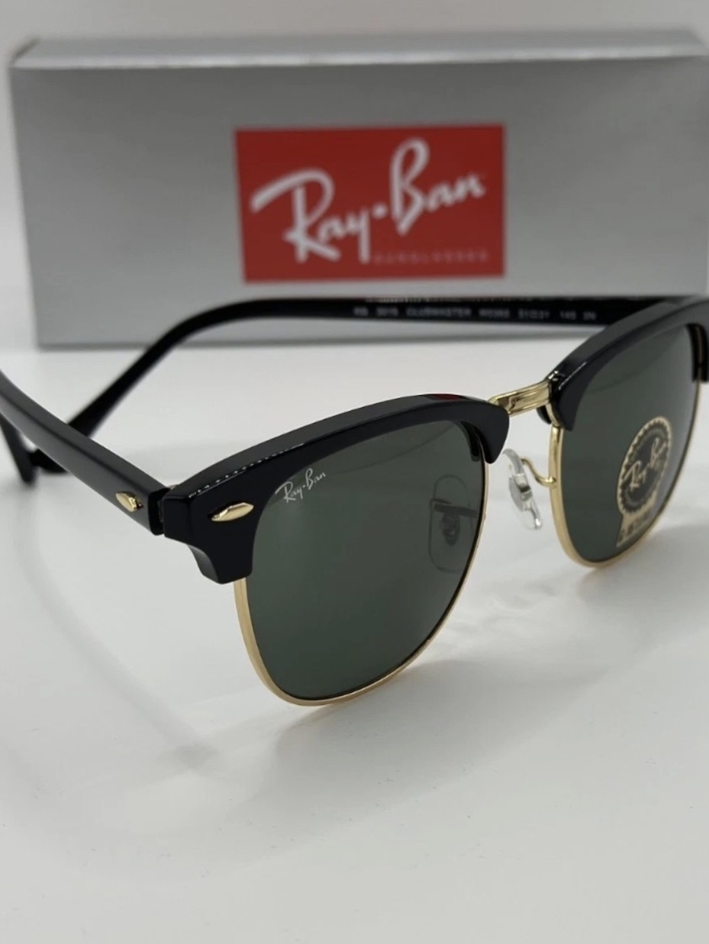 New With Damaged Box Ray-Ban RB3016 Clubmaster Black/Gold Frame Green G-15 Lens - Picture 3 of 6